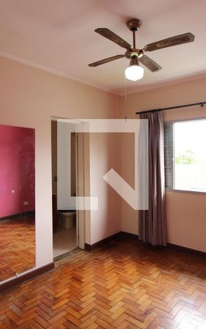 Casa à venda com 210m², 5 quartos e 2 vagasQuarto 2