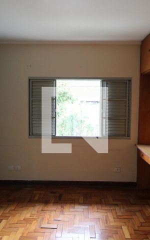 Casa à venda com 210m², 5 quartos e 2 vagasQuarto 3