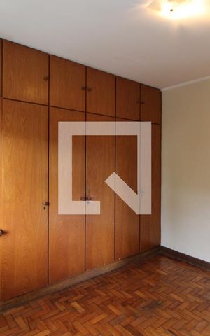 Casa à venda com 210m², 5 quartos e 2 vagasQuarto 3