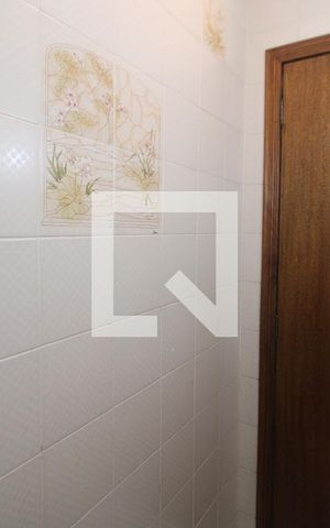 Casa à venda com 210m², 5 quartos e 2 vagasLavabo