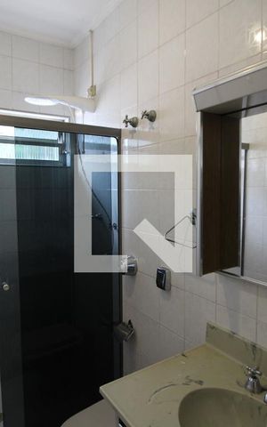 Casa à venda com 210m², 5 quartos e 2 vagasBanheiro 3