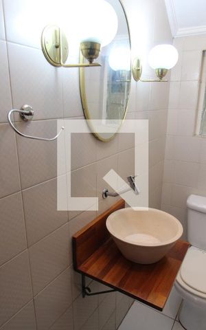 Casa à venda com 210m², 5 quartos e 2 vagasLavabo
