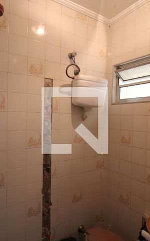 Casa à venda com 210m², 5 quartos e 2 vagasÁrea de Serviço - Banheiro