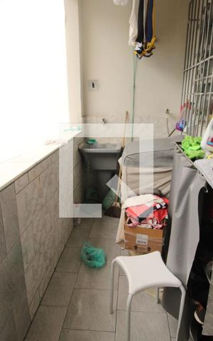 Casa à venda com 300m², 4 quartos e 2 vagasÁrea de Serviço 2
