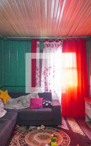 Casa à venda com 450m², 3 quartos e sem vaga Casa à venda com 450m², 3 quartos e sem vagaSala