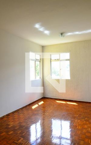 Apartamento para alugar com 80m², 2 quartos e 1 vaga Apartamento para alugar com 80m², 2 quartos e 1 vagaSala