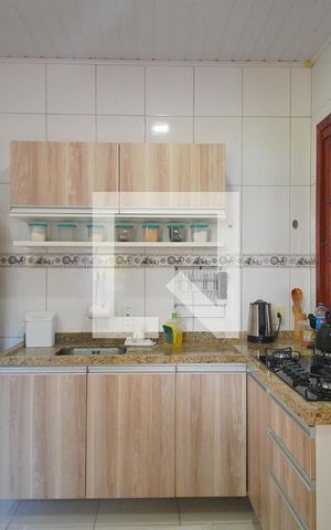 Casa à venda com 150m², 4 quartos e 2 vagas Casa à venda com 150m², 4 quartos e 2 vagasCozinha