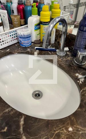 Studio à venda com 33m², 1 quarto e 1 vaga Studio à venda com 33m², 1 quarto e 1 vagaBanheiro