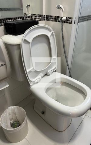 Studio à venda com 33m², 1 quarto e 1 vaga Studio à venda com 33m², 1 quarto e 1 vagaBanheiro