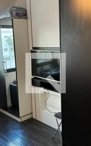 Studio à venda com 33m², 1 quarto e 1 vaga Studio à venda com 33m², 1 quarto e 1 vagaSala