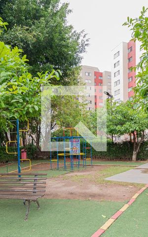 Apartamento para alugar com 57m², 2 quartos e 1 vaga Apartamento para alugar com 57m², 2 quartos e 1 vagaÁrea comum - Playground