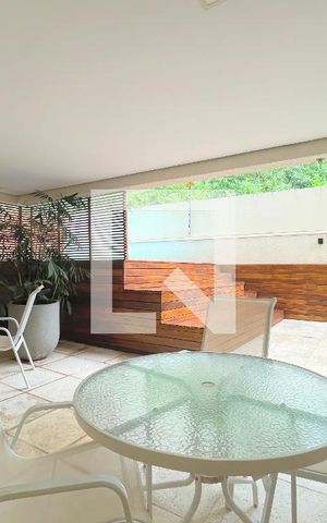 Apartamento à venda com 89m², 2 quartos e 2 vagasÁrea comum - Piscina