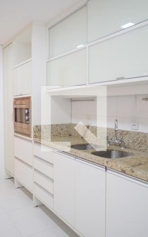 Apartamento à venda com 89m², 2 quartos e 2 vagasCozinha