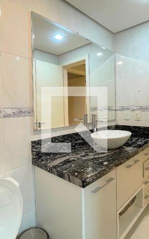 Apartamento à venda com 89m², 2 quartos e 2 vagasBanheiro
