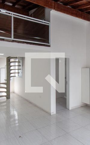 Studio para alugar com 44m², 1 quarto e sem vaga Studio para alugar com 44m², 1 quarto e sem vagaQuarto