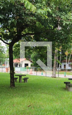 Apartamento para alugar com 40m², 1 quarto e 1 vagaÁrea comum em frente aos blocos- Praça