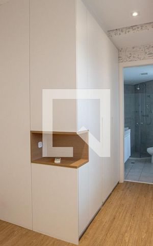 Apartamento para alugar com 190m², 3 quartos e 3 vagas Apartamento para alugar com 190m², 3 quartos e 3 vagasQuarto
