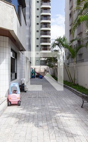 Apartamento para alugar com 190m², 3 quartos e 3 vagas Apartamento para alugar com 190m², 3 quartos e 3 vagasÁrea comum