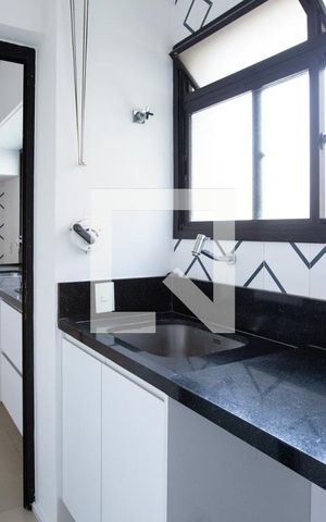 Apartamento para alugar com 190m², 3 quartos e 3 vagas Apartamento para alugar com 190m², 3 quartos e 3 vagasCozinha
