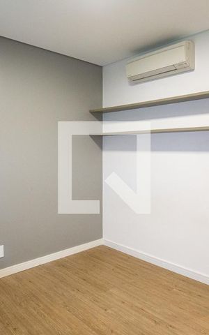 Apartamento para alugar com 190m², 3 quartos e 3 vagas Apartamento para alugar com 190m², 3 quartos e 3 vagasQuarto
