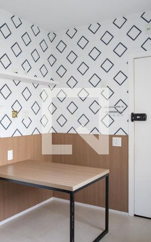 Apartamento para alugar com 190m², 3 quartos e 3 vagas Apartamento para alugar com 190m², 3 quartos e 3 vagasCozinha