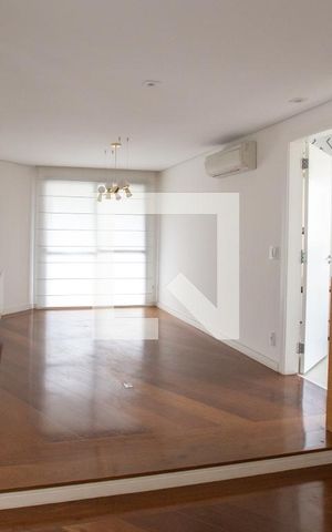 Apartamento para alugar com 190m², 3 quartos e 3 vagas Apartamento para alugar com 190m², 3 quartos e 3 vagasSala