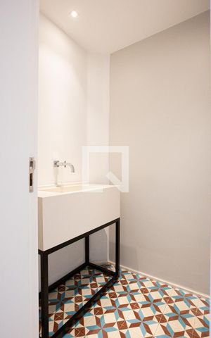 Apartamento para alugar com 190m², 3 quartos e 3 vagas Apartamento para alugar com 190m², 3 quartos e 3 vagasBanheiro