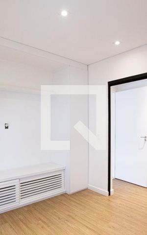 Apartamento para alugar com 190m², 3 quartos e 3 vagas Apartamento para alugar com 190m², 3 quartos e 3 vagasQuarto