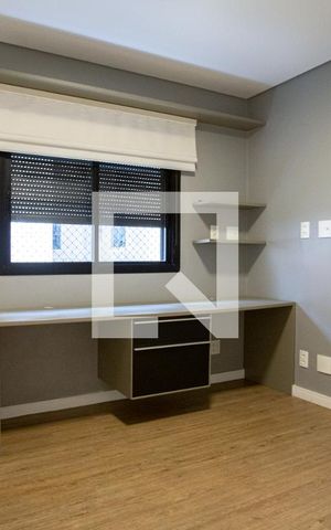 Apartamento para alugar com 190m², 3 quartos e 3 vagas Apartamento para alugar com 190m², 3 quartos e 3 vagasQuarto