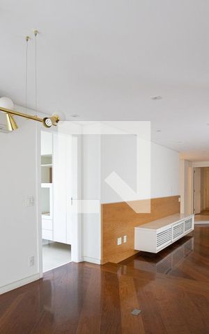 Apartamento para alugar com 190m², 3 quartos e 3 vagas Apartamento para alugar com 190m², 3 quartos e 3 vagasSala