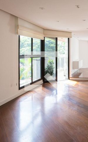 Apartamento para alugar com 190m², 3 quartos e 3 vagas Apartamento para alugar com 190m², 3 quartos e 3 vagasSala