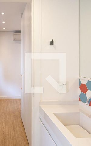 Apartamento para alugar com 190m², 3 quartos e 3 vagas Apartamento para alugar com 190m², 3 quartos e 3 vagasBanheiro