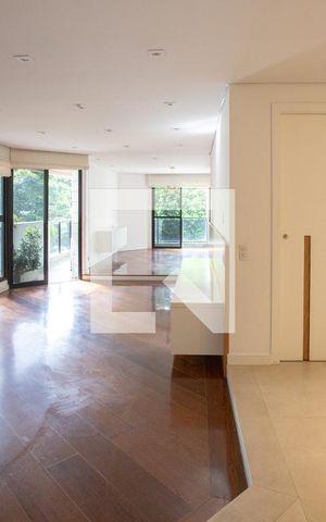 Apartamento para alugar com 190m², 3 quartos e 3 vagas Apartamento para alugar com 190m², 3 quartos e 3 vagasSala