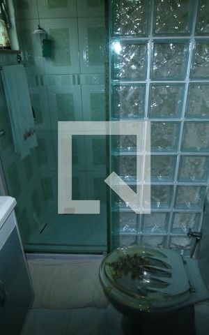 Casa para alugar com 135m², 4 quartos e 6 vagasBanheiro Social