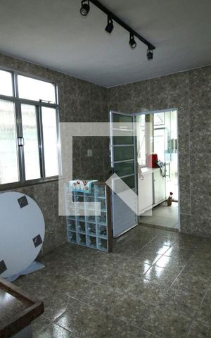 Casa para alugar com 135m², 4 quartos e 6 vagasCozinha 1