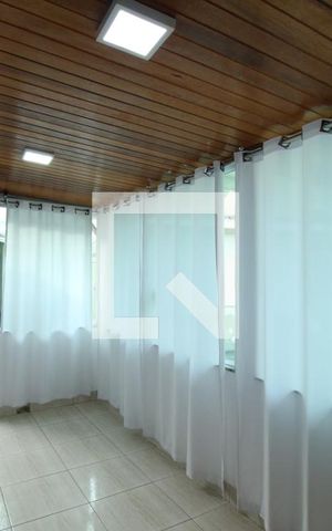 Casa para alugar com 135m², 4 quartos e 6 vagasSala de TV