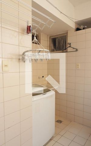 Apartamento para alugar com 141m², 4 quartos e 2 vagas Apartamento para alugar com 141m², 4 quartos e 2 vagasÁrea de serviço
