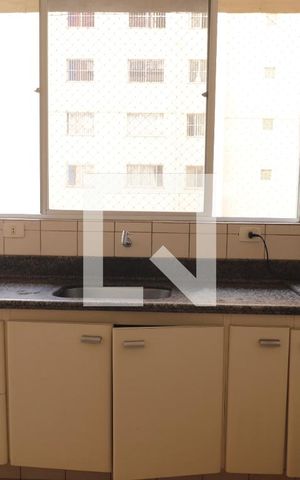 Apartamento para alugar com 141m², 4 quartos e 2 vagas Apartamento para alugar com 141m², 4 quartos e 2 vagasCozinha