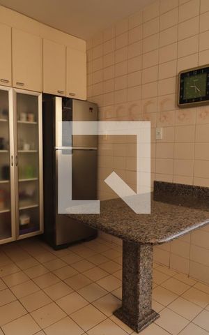 Apartamento para alugar com 141m², 4 quartos e 2 vagas Apartamento para alugar com 141m², 4 quartos e 2 vagasCozinha