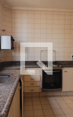 Apartamento para alugar com 141m², 4 quartos e 2 vagas Apartamento para alugar com 141m², 4 quartos e 2 vagasCozinha