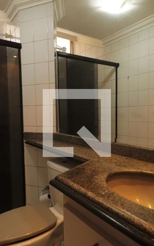 Apartamento para alugar com 141m², 4 quartos e 2 vagas Apartamento para alugar com 141m², 4 quartos e 2 vagasBanheiro Quarto 4
