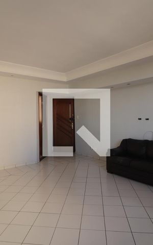 Apartamento para alugar com 141m², 4 quartos e 2 vagas Apartamento para alugar com 141m², 4 quartos e 2 vagasSala