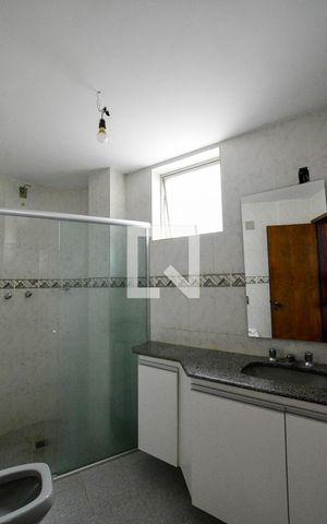 Apartamento para alugar com 115m², 3 quartos e 1 vaga Apartamento para alugar com 115m², 3 quartos e 1 vagaBanheiro da Suíte