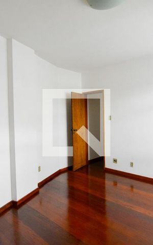 Apartamento para alugar com 115m², 3 quartos e 1 vaga Apartamento para alugar com 115m², 3 quartos e 1 vagaSuíte