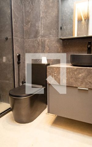 Apartamento à venda com 38m², 1 quarto e sem vaga Apartamento à venda com 38m², 1 quarto e sem vagaBanheiro; panorâmica