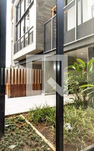 Apartamento à venda com 38m², 1 quarto e sem vaga Apartamento à venda com 38m², 1 quarto e sem vagaÁrea comum - Jardim de inverno