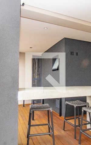 Apartamento à venda com 38m², 1 quarto e sem vaga Apartamento à venda com 38m², 1 quarto e sem vagaÁrea comum - Bar da piscina