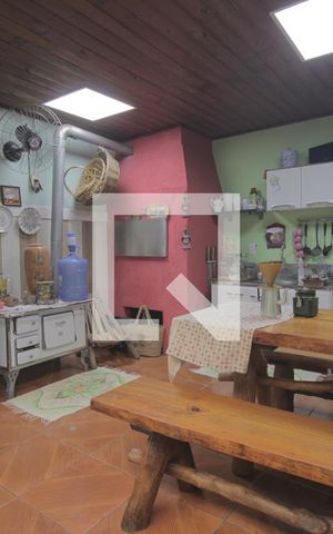 Casa para alugar com 83m², 3 quartos e 2 vagasÁrea comum - Churrasqueira