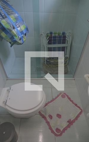 Casa para alugar com 83m², 3 quartos e 2 vagasBanheiro 1