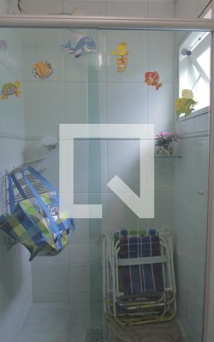 Casa para alugar com 83m², 3 quartos e 2 vagasBanheiro 1